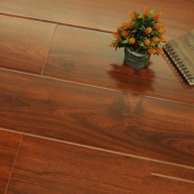 Hot Sale Laminate Flooring Made in China HDF Moisture-Proof and Abrasion Resistant 